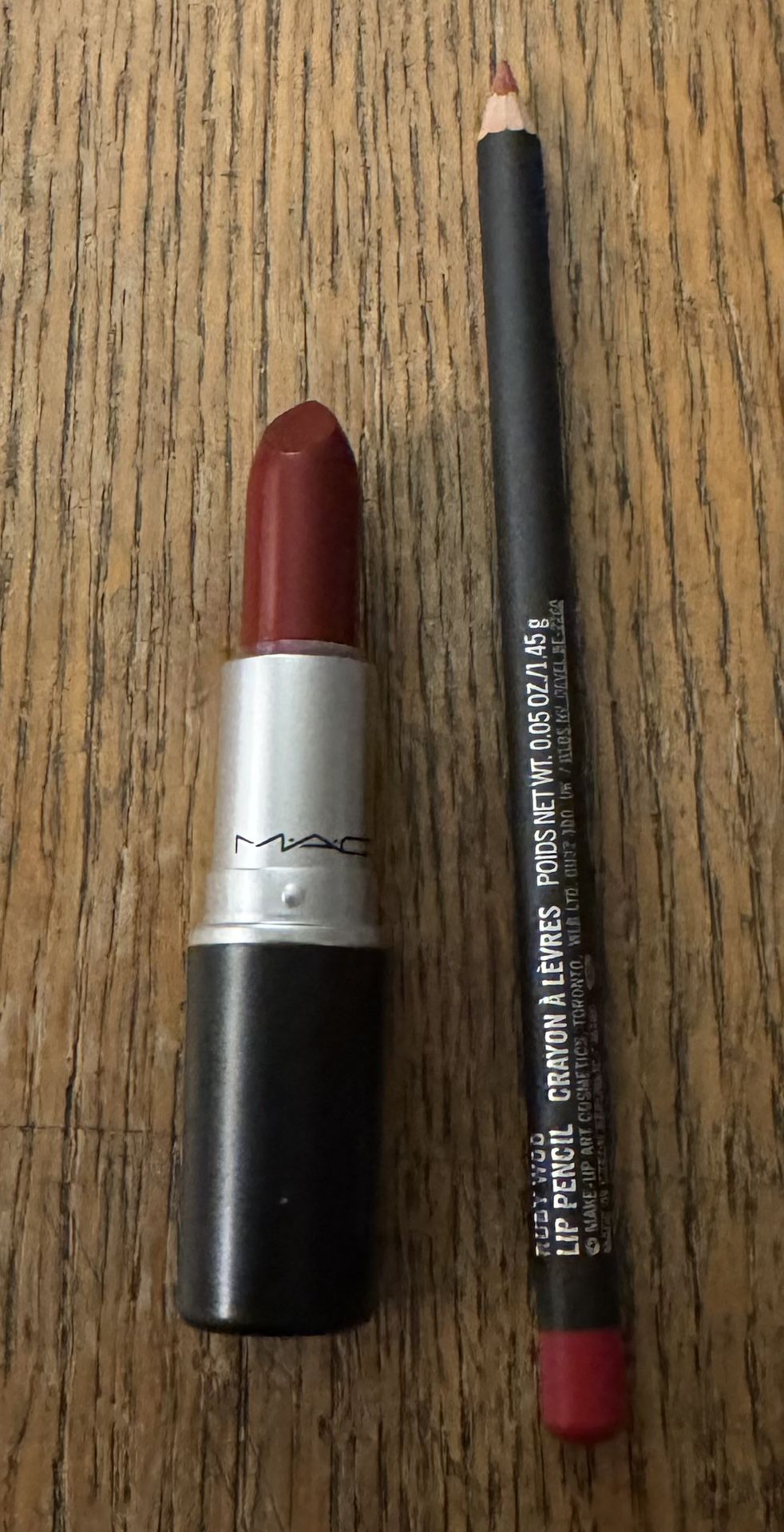 NWT Lot of MAC Cremesheen Lipstick and Lip Pencil 
