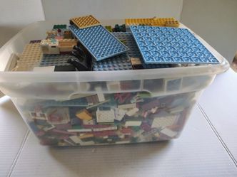 9in.x11in.x17in Tote Of Mixed Legos