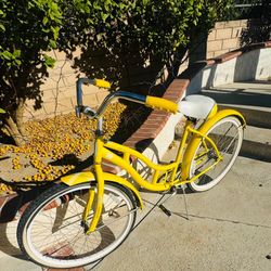 Schwinn Girls Beach Cruiser