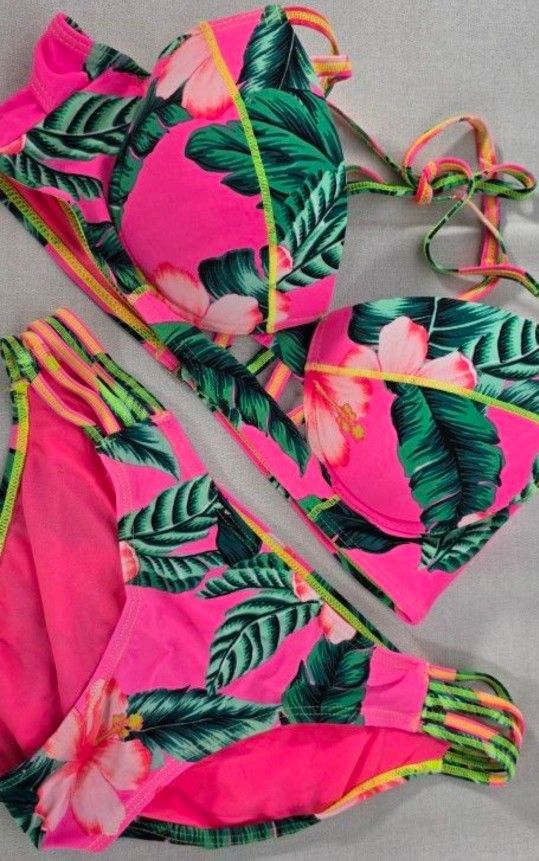 Two Piece Swimwear Hawaiian Woman's Bathing Suit Small