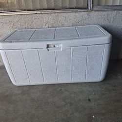 COLEMAN. BIG COOLER.