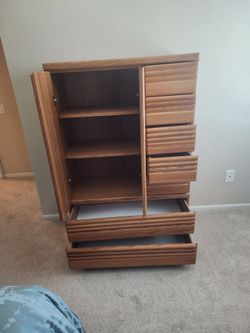 Dresser