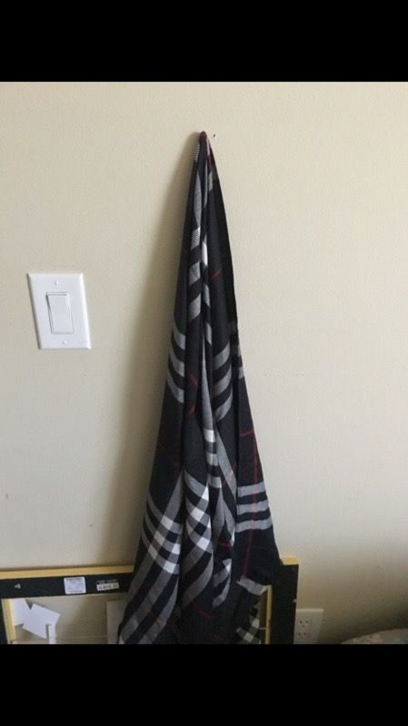 Burberry scarf
