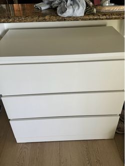 IKEA Malm 3 drawer dresser