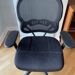 Black Adjustable Office Chair