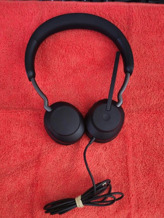 Jabra Evolve2 40