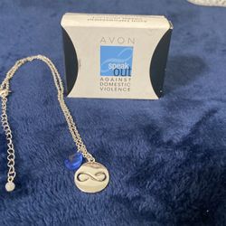 NIB 2013 Avon. Speak Out Infinity Necklace.