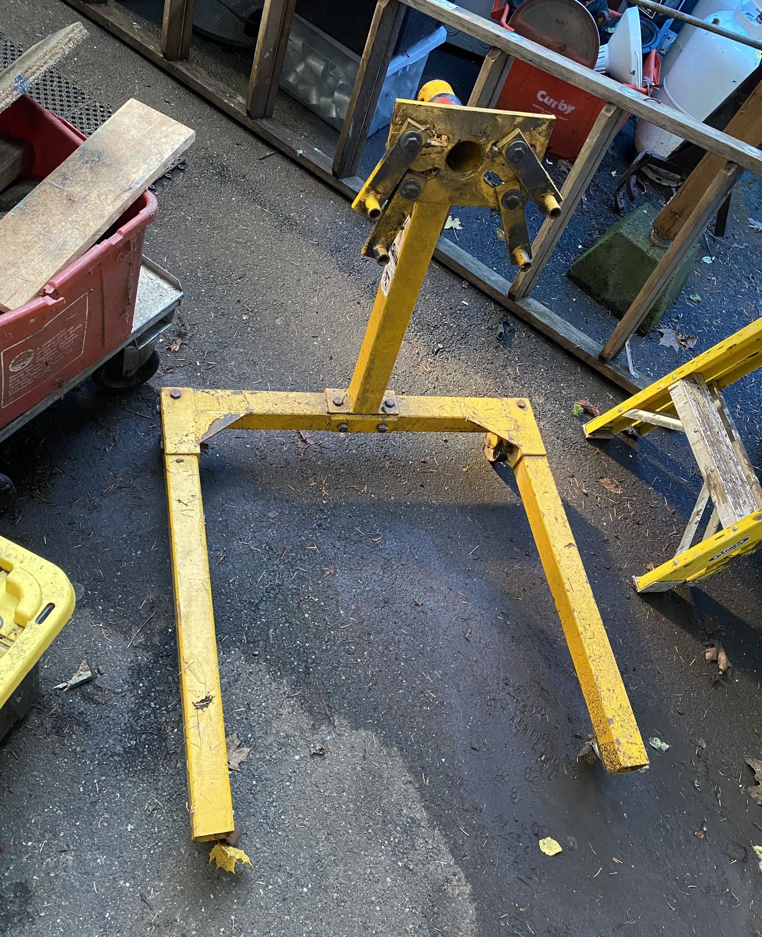 Heavy Duty Performance Tool 1250lb Engine Stand