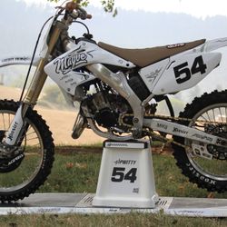 2002 CR 125 