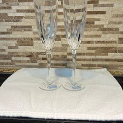 Set Of Two Mikasa Paloma Crystal Champagne Flutes