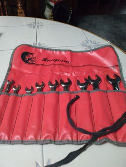 Snap on Metric Wrench Set