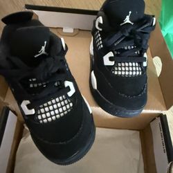 Retro 4 Size 9c