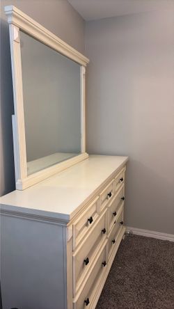 Dresser & nightstand