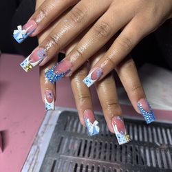 Nails 35$