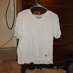 Vince Camuto T-shirt Size Large