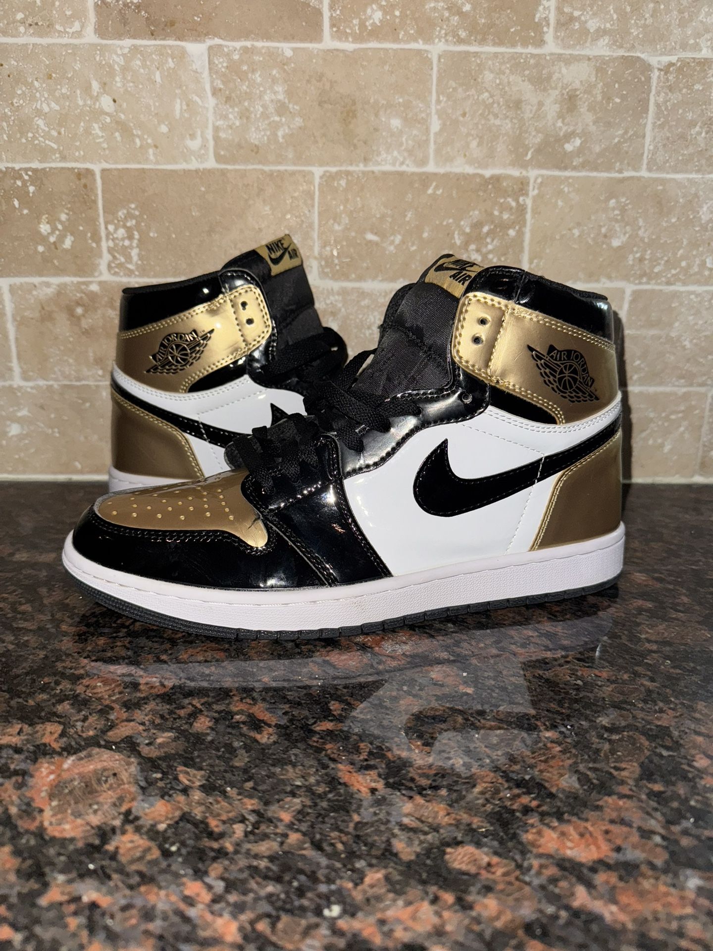 Nike 1 OG Blk/Gld