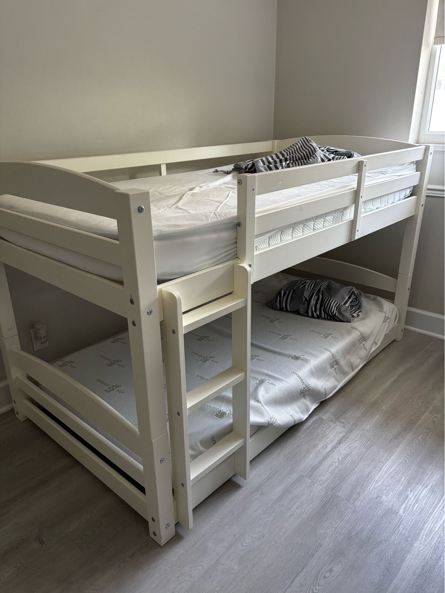 Bunk bed