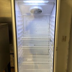 Premium single-door commercial glass-door refrigerator