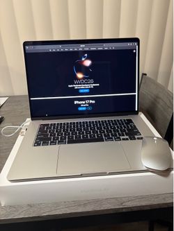 2023 MacBook Air m2 15”