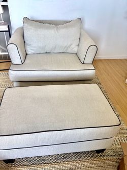 Oversized Accent Chair with Ottoman