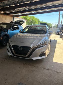 2020 Nissan Altima