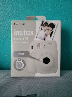 FujiFilm Instant Camera