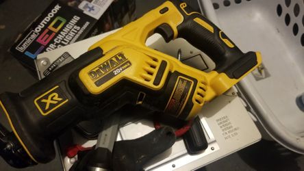 20v XR Dewalt cordless Brushless reciprocating Saw Plus Battery, Charger