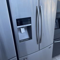 Samsung French door refrigerator