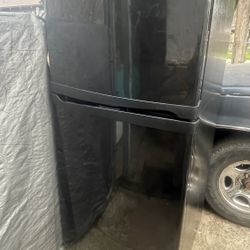Whirlpool Refrigerator Like New