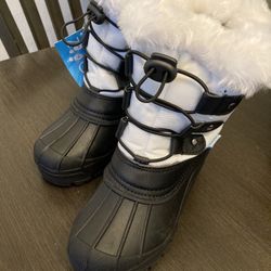 Brand New Toddler Snow Boots