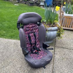 Car seat booster