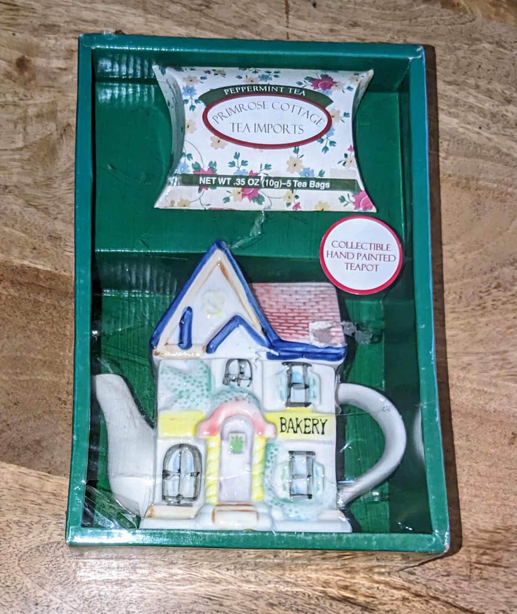 Primrose Cottage Tea Collectible Hand Painted Teapot Peppermint Bakery House New