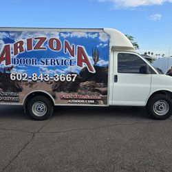 GMC 3500 SAVANA BOX TRUCK