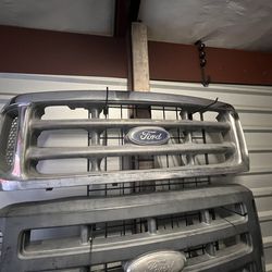 Ford F250 Excursion Grille