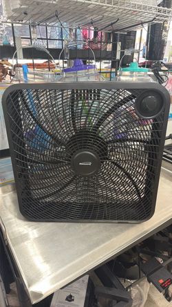 Brentwood Box Fan