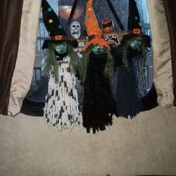 Handmade Three Witch Hocus Pocus  Lot Of Details  An Adorable  Hanging Piece. Appoximently 10 Inch Wide An10 Long .