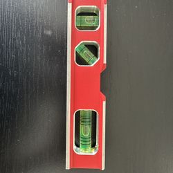 Milwaukee Screwdriver And Levels 