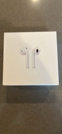 Apple AirPods with Wireless charging Case
