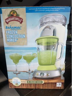 Frozen concoction maker