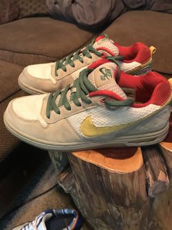 4-20-2006 P-Rod Hemp 3s. 420 pairs made. Rare as hell comes with OG box Size 10.5