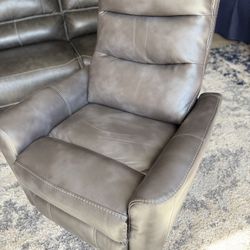 AMERICAN FURNITURE Artemia Gray Taupe Recliner-Swivel And Rocker 