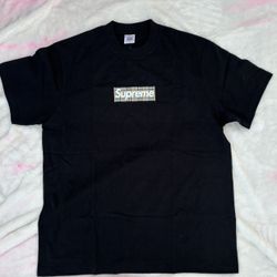 Supreme x burberry black Tee
