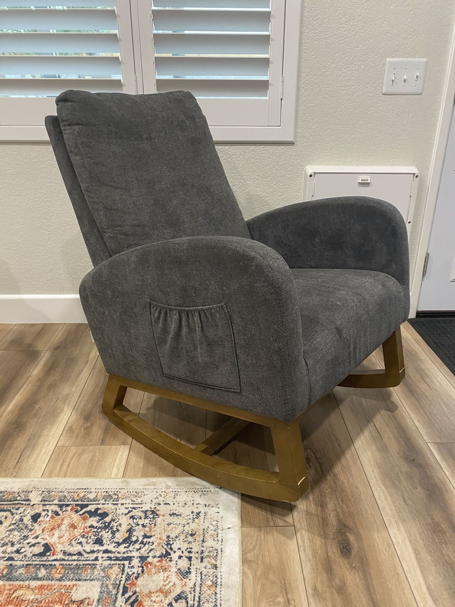 Nursery Rocking Chair $100 Great Condition