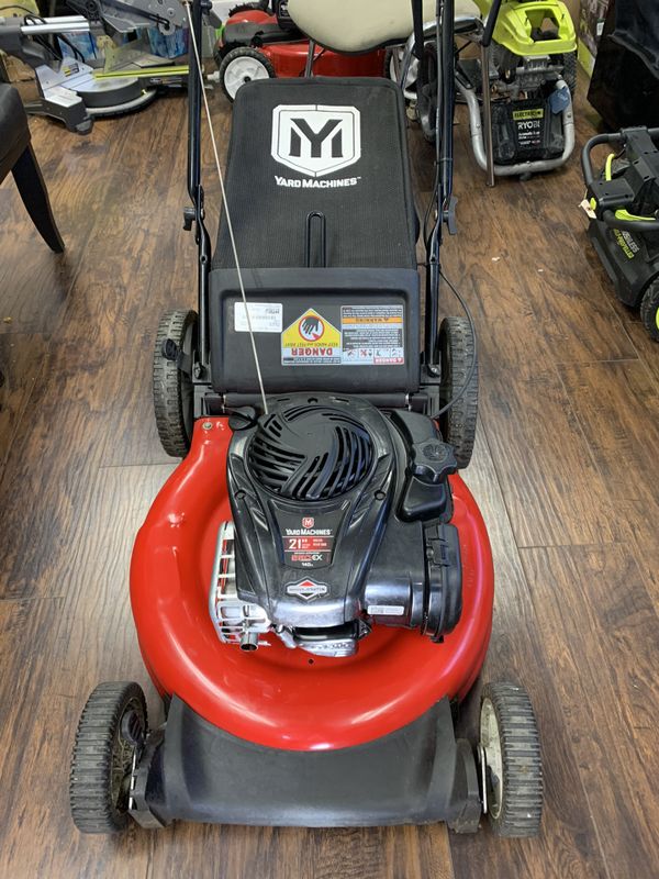 YARD MACHINES GAS LAWN MOWER 21” 140 cc BRIGGS & STRATTON 550 EX SERIES