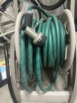 Garden Hose, Hose reel & Adjustable Nozzle 
