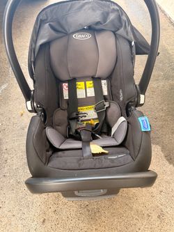 Graco infant car seat