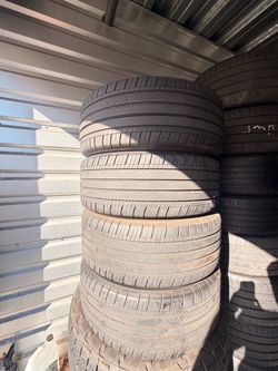 235/55/19 Michelin primacy AS 60%+ tread (4)