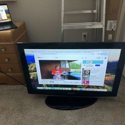 Samsung HD 32” TV / Monitor 
