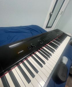 Artesia PA-88H  weighted keyboard 88keys with pedal