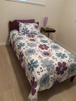Bedroom set